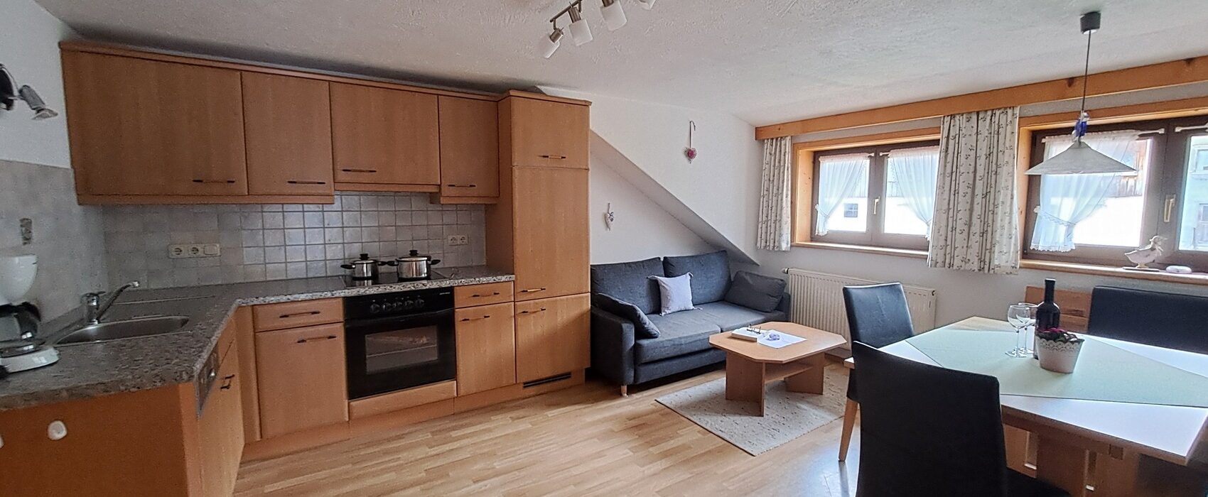 Küche / Wohnbereich